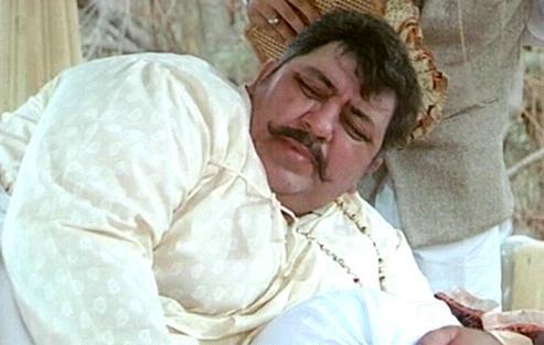 अमजद खान की फिल्म रुदाली उनकी आखिरी फिल्म थी। यह फिल्म उनकी मौत के बाद रिलीज हुई थी।