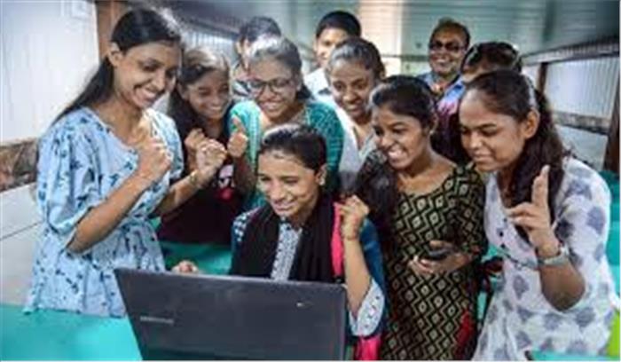 BSEB 12th Result Live -  बिहार बोर्ड के 83.07 % स्टूडेंट्स पास , साइंस में आयुषी - आर्ट्स में मोहते तो कॉमर्स में सौम्या - जगदीश टॉपर 