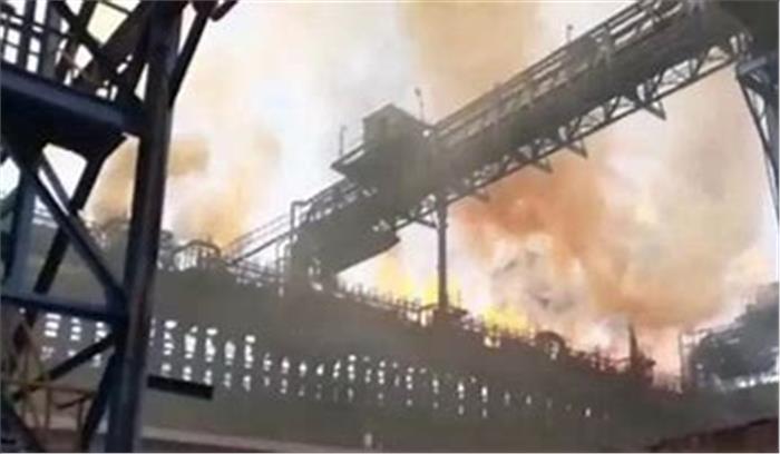 जमशेदपुर में टाटा स्टील प्लांट के भीतर भीषण धमाका , आग लगने के बाद गैस का रिसाव , मची अफरातफरी