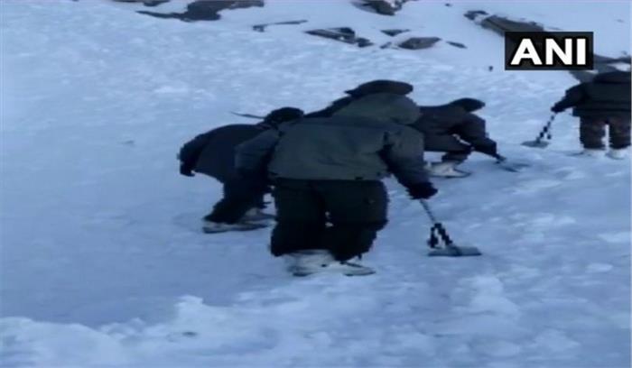  घाटी में Avalanche LIVE- खारदुंगला दर्रा से 4 पर्यटकों के शव निकाले गए, 6 अन्य को बचाने में जुटी सेना