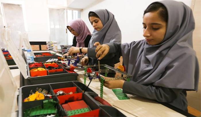 विश्व स्तरीय रोबोट प्रतियोगिता के लिए अमेरिका ने अफगानी लड़कियों को नहीं दिया वीजा, जानिए अब कैसे होंगी शामिल