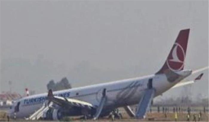 लखनऊ एयरपोर्ट पर बड़ा हादसा टला, विमान का अगला पहिया हुआ जाम, बाल-बाल बचे 298 यात्री