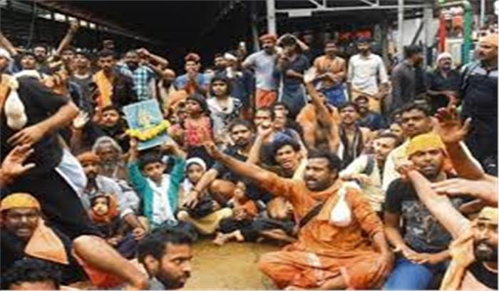 अयोध्या में हजारों की संख्या में जमा हुए शिवसैनिक, धर्मसभा के मद्देनजर सुरक्षा के कड़े इंतजाम