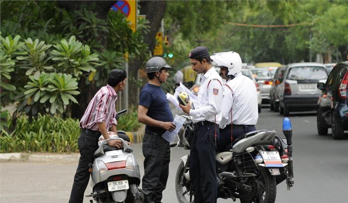 दिल्ली में ट्रैफिक नियम तोड़ने वालों की खैर नहीं, पुलिस वाले देंगे बिजली का झटका 