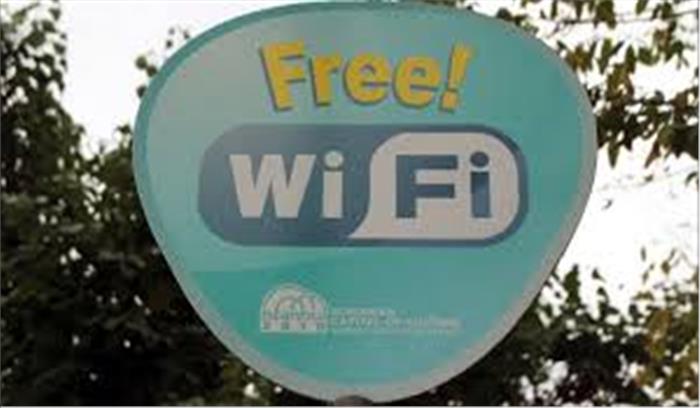 अच्छी खबर - दिल्लीवालों को आज से मिलेगी फ्री Wi-Fi सेवा , एक शख्स प्रतिदिन 1.5GB डाटा यूज कर सकेगा