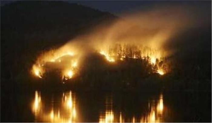 उत्तरकाशी के सावनी गांव में लगी भीषण आग, 46 से ज्यादा घर पूरी तरह से जलकर खाक