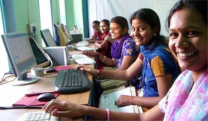 भारत में 66 फीसदी महिलाएं बिना वेतन के करती हैं काम, वेतन में पुरुषों से बहुत पीछे