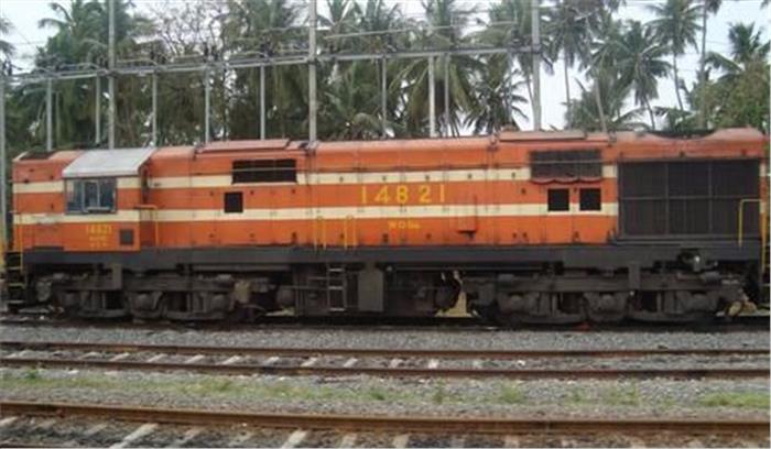 रेलवे प्रशासन की बड़ी लापरवाही आई सामने, जिस ट्रेन को जाना था महाराष्ट्र पहुंच गई मध्यप्रदेश 