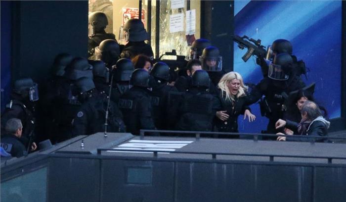 फ्रांस के सुपरमार्केट पर आईएस आतंकी हमला, 2 लोगों की मौत, कई और आतंकियों के कब्जे में