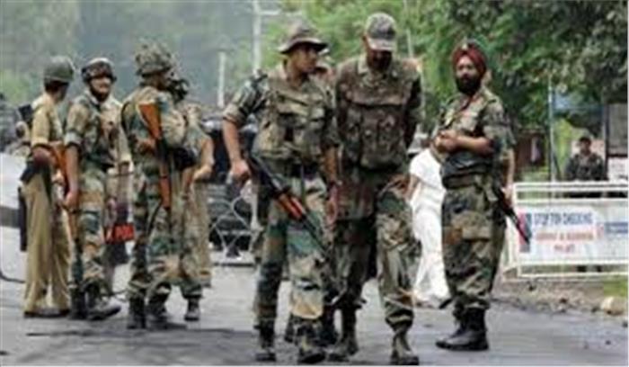 पुलवामा में सुरक्षाबलों का आतंकियों पर वार, लश्कर के कमांडर समेत 2 आतंकियों को किया ढेर