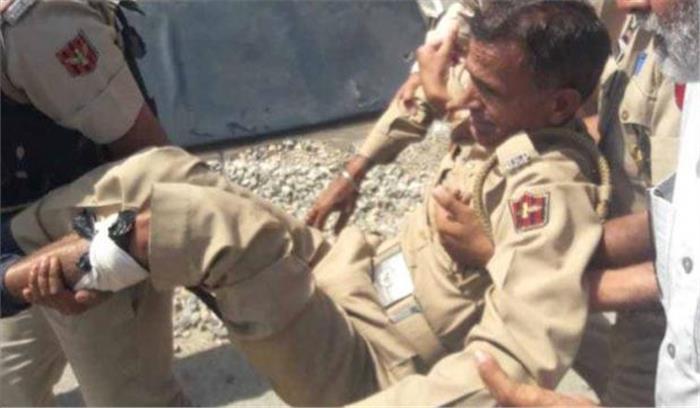 LIVE - पाकिस्तान ने अरनिया सेक्टर में दागे मोर्टार, थाने में एसपी समेत पुलिसकर्मी घायल, कल भारतीय सेना से मांगी थी रहम की भीख