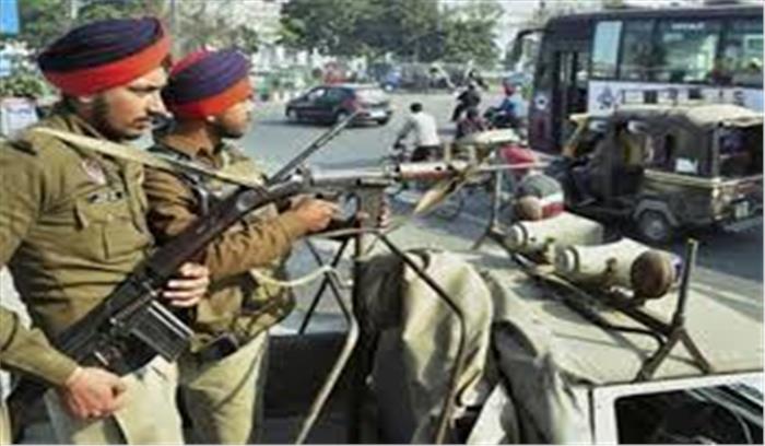 पठानकोट में सेना की वर्दी में घुसे 2 संदिग्ध आतंकी, पूरे इलाके में सुरक्षा व्यवस्था पर अलर्ट जारी