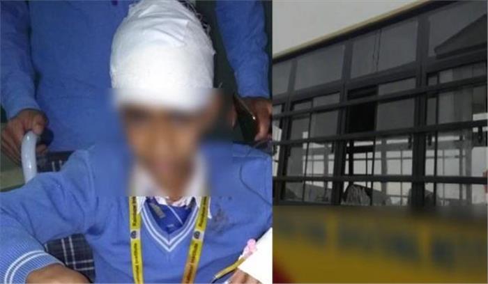 शोपियां में पत्थरबाजों ने स्कूल बस पर किया पथराव, 2 बच्चे घायल, विधायक के घर पर फेंका पेट्रोल बम