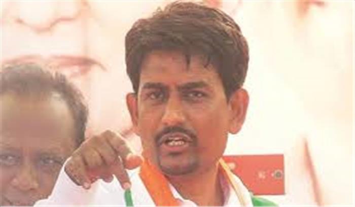 लोकसभा चुनाव से पहले गुजरात में कांग्रेस को बड़ा झटका, भाजपा में शामिल हो सकते हैं अल्पेश ठाकोर!