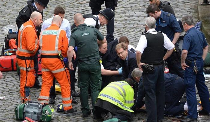 ब्रसेल्स हमले की बरसी पर लंदन में संसद के पास आतंकी हमला, 5 मरे व 40 घायल, हमलावर भी मारा गया

