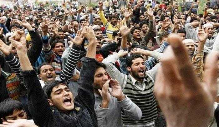 पाक अधिकृ​त कश्मीर में पाकिस्तान के खिलाफ विरोध, उठी आजादी की मांग