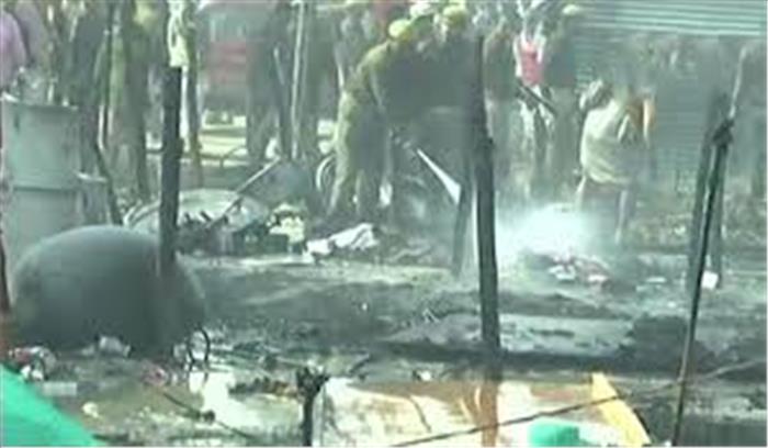 Breaking News: कुंभ मेले में दिगंबर अखाड़े के 12 टेंटों में लगी आग, राहत और बचाव कार्य जारी