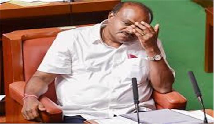 कर्नाटक सत्ता संकट LIVE - SC ने स्पीकर को बागी विधायकों पर फैसला लेने की दी छूट , अब सत्ता का मैच 