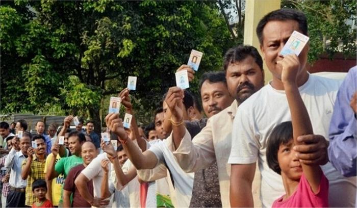 चुनाव LIVE - बंगाल की 30 सीटों पर मतदान शुरू , हिंसा - आरोप - प्रत्यारोप जारी , EC से EVM में गड़बड़ी की शिकायत
