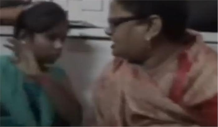 बीजेपी नेता के खिलाफ एफआईआर दर्ज, हिंदू लड़की को मुस्लिम लड़के के साथ सार्वजनिक रूप से देखे जाने पर मारा था थप्पड़ 